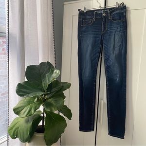 ✨HOST PICK✨ American Eagle Outfitters super stretch skinny jeans